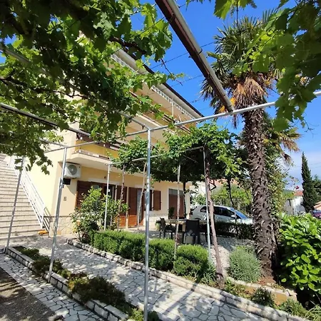 Ferienwohnung Fur 5 Personen In Crikvenica, Kvarner Bucht - B43113