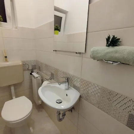 Ferienwohnung Fur 5 Personen In Crikvenica, Kvarner Bucht - B43113 * Цриквеница