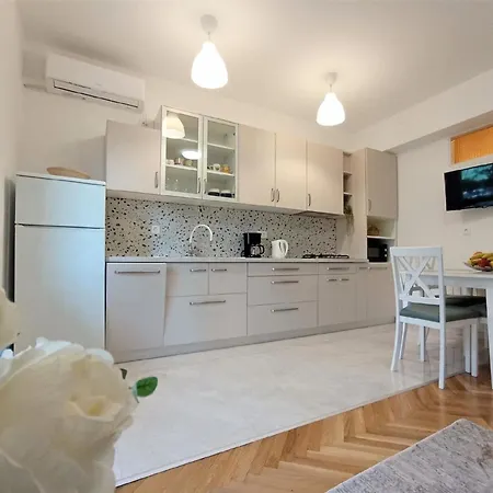 Ferienwohnung Fur 5 Personen In Crikvenica, Kvarner Bucht - B43113 Цриквеница