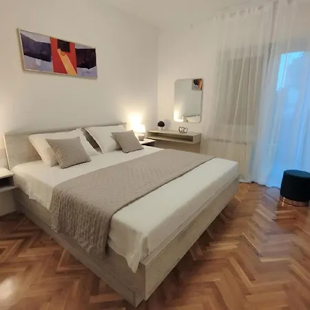 Ferienwohnung Fur 5 Personen In Crikvenica, Kvarner Bucht - B43113